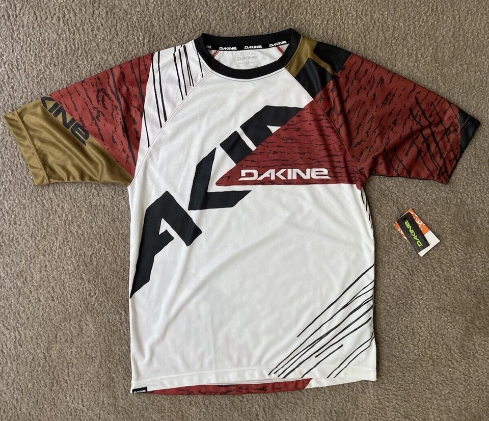 Camiseta Dakine Thrillium SS Manga Corta Roja Camisa de Carreras Mediana Bicicleta Ciclismo de Carretera Foto 1 de 4