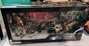 *NEW* SquareEnix PlayArts Kai No. 10 FFVII Advent Children Cloud Strife + Fenrir - Picture 1 of 9