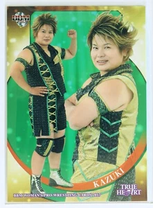 KAZUKI - 2017 BBM tarjeta coleccionable de lucha libre profesional para mujer - Imagen 1 de 3