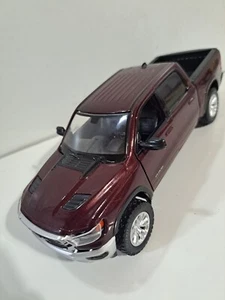 Motormax Die Cast 1/27 Scale 2019 RAM Laramie 4x4 Crew Cab Pickup Truck - Picture 1 of 15