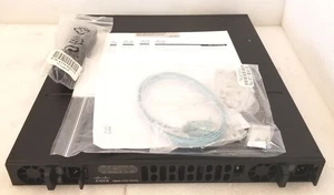 Cisco ISR4431/K9 ISR 4431 z 4 wbudowanymi GE, 3 gniazda NIM, 8G Flash 4G DRAM zq - Zdjęcie 1 z 2