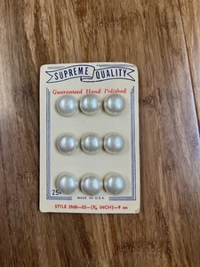 Pearl Buttons Vintage Supreme Quality Hand Polished Made In USA Qty 9 On Card - Picture 1 of 4