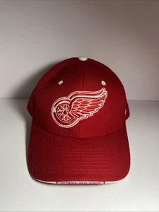 Detroit Red Wings Hat Strapback Cap Mens Red Zephyr Wool Blend NHL Hockey - Picture 1 of 8