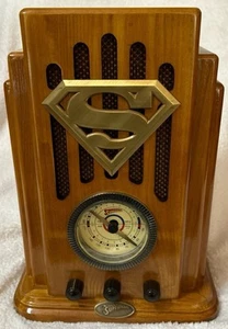 VINTAGE 1998 Superman Nostalgic Wood Cabinet AM/FM Radio, Model 49171 w/Box - Picture 1 of 12