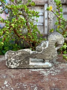 1800's Antique Green Stone Hand Carved Wall Hanging Door Side Hanger Khuniti - Picture 1 of 9