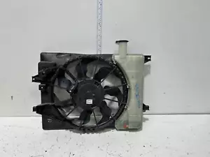 Hyundai i30 Radiator Fan Assembly GD 04/2015-02/2017 - Picture 1 of 8
