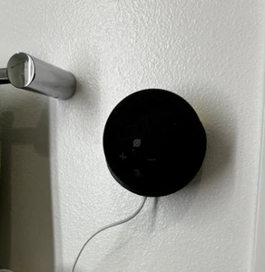 Wall Mount Hanger Holder Stand for Amazon Echo Dot 4th Generation Speaker Black - Picture 1 of 3