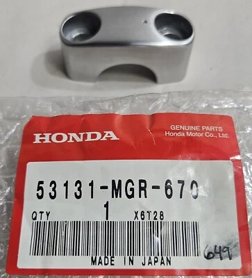 NEW 2010-2013 Honda Shadow VT 750 RS Shadow Upper Handlebar Clamp 53131-MGR-670 - Image 1 of 4