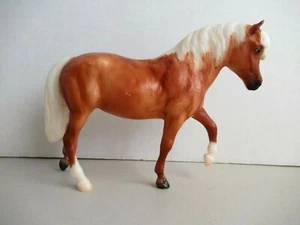 Castaño Breyer Horse Clásico Merrylegs De Colección Brillante Difícil de Dificultar - Imagen 1 de 5