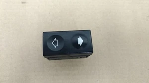 96-98 BMW MASTER POWER WINDOW SWITCH OEM 8 365 300 - Picture 1 of 5