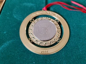 1996 United States Mint Holiday Ornament Boxed Christmas President Coat of Arms - Bild 1 von 5