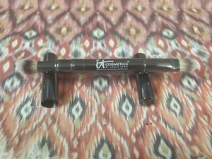 ITCosmetics Heavenly Luxe Dual Airbrush Concealer Buffing/Soothing  Brush New - Picture 1 of 5