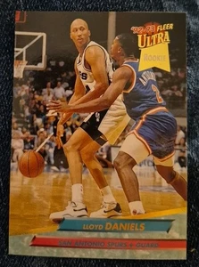 1992-93 Fleer Ultra - Lloyd Daniels #353 (RC) - Picture 1 of 2