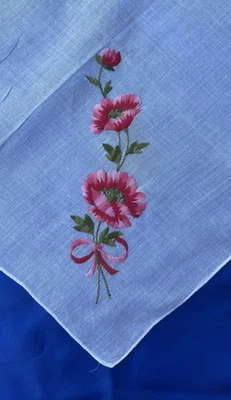 Vintage Ladies Hankie Hanky Handkerchief Pink Poppy Bouquet - Image 1 of 2