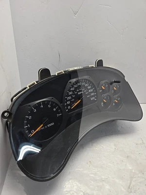Medidores de cuadro de instrumentos velocímetro escalada GMC Envoy Trailblazer OEM 02-06 Foto 1 de 4