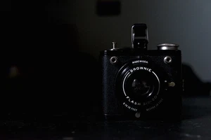 Cámara de colección Kodak Six-20 Flash Brownie 620 rollo caja de película PROBADA RARA bonita - Imagen 1 de 9