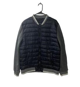 Chaqueta bombardero universitaria acolchada extra grande azul marino extra grande para hombre American Eagle - Imagen 1 de 6