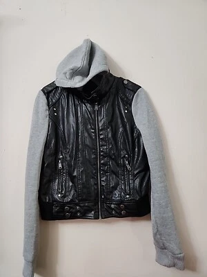 New Look  Women's Leather Jacket Full-Zip Size Large - Image 1 of 4