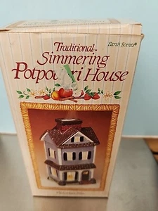 Erddüfte - 3 Stück Keramik Potpourri Haus Kerzenhalter mit Kerze. - Bild 1 von 12