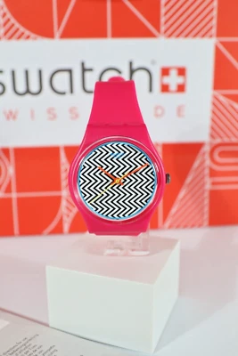 NEW Limited  Swatch Women's Originals GP142 Pink Silicone Swiss Quartz Watch 34M - Image 1 of 4