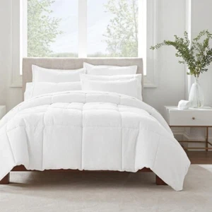 Serta Bedding Set (3Pc) White Pleated Microfiber Full/Queen Comforter Polyester - Picture 1 of 4