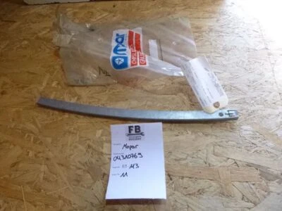 Chrysler LeBaron GTS 1989 guía ventana guía ventana trasera izquierda 4310769 Foto 1 de 4