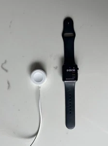 APPLE Watch Series 2 GPS - 38MM Aluminum Case A1757 - Space Gray - Photo 1 sur 5