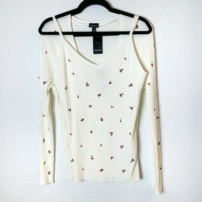 Conjunto Doble Cárdigan Torrid 2X NUEVO Suéter Acanalado Blanco y Cami Tanque Estampado Cereza Foto 1 de 4