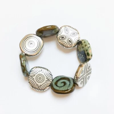 NOVO HSN ARTISAN Pulseira Tribal de Pedra Verde Silvertone Frisado NOVO - Imagem 1 de 4