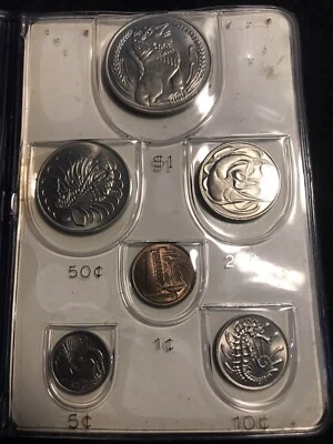 1968 New Coin Issue Singapore-Uncirculated Coins - Mint Issue Plastic Folder ! - Image 1 of 4