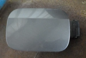 Volkswagen Jetta 2/11-2/15 1B Fuel Flap and Cap - Picture 1 of 3