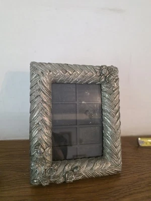 Marco de fotos vintage floral Art Nouveau ornamentado independiente decoración del hogar plateado  Foto 1 de 4