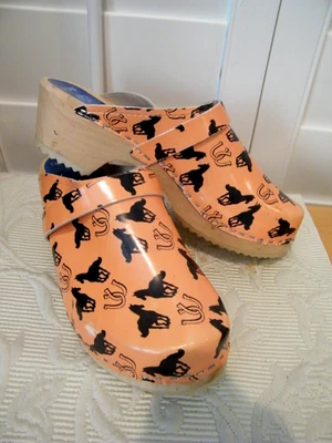 ПЛАЩ САБО md в Швеции новый размер 38 лошадь искусства на оранжевый - Изображение 1 из 4