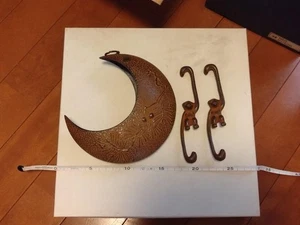 Nambu Tekki Ironware Vint Crescent Moon Hanging Vase 2 Monkey Hooks flower vase - Picture 1 of 2