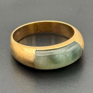 Vtg 14K Yellow Gold Ring w Green Jade Cabochon Size 7 (TuR-38) - Picture 1 of 7