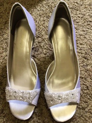 Women’s Michaelangelo White Satin w/Beads Peeptoe Bridal Shoes. Size 6.5 - Image 1 of 4