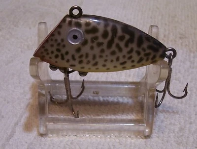 051025 VINTAGE SWIMMIN MINNOW  LURE  SPOTS - Image 1 of 3