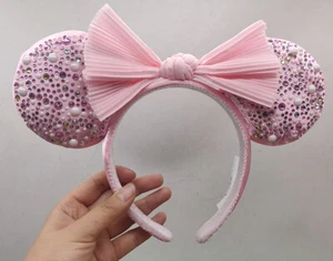 2022 Disney Parks x BaubleBar Millennial Pink Minnie Ears Pearl Headband New - Picture 1 of 3