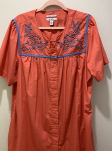 Go Softly Terrassenkleid Gr. XL Blumenstickerei Taschen Kurzarm Hauskleid - Bild 1 von 12