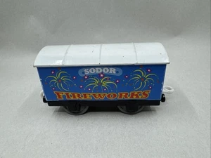 Thomas Trackmaster T9055 Sodor Feuerwerk Zug Auto 2009 Mattel - Bild 1 von 6