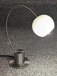  John Lewis ANYDAY Helium Touch Tischleuchte, Chrom getestet funktioniert mit Leuchtmittel  - Bild 1 von 8