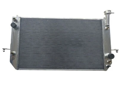 Aluminum Radiator For 1996-05 Chevy Astro LS LT GMC Safari Van SL SLE 4.3L V6 AT - Image 1 of 4