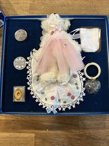 Lee Middleton Doll Family Collectors Club Kit 2001. Neu. Geöffnete Box. - Bild 1 von 2