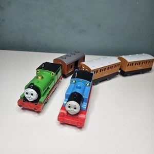 tomy trackmaster thomas the tank battery train Annie & Clarabel Percy Mail Truck - Bild 1 von 10