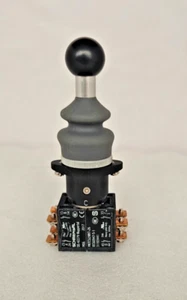 MKTC52/WKT-26 Schmersal comandi joystick di grado industriale MKTC52WKT26 - Foto 1 di 6