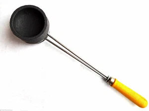 Kohle Tiegel mit Halter zum Schmelzen von Silber, Goldkörnern oder Altmetall - Bild 1 von 1