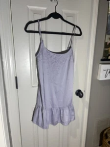 URBAN OUTFITTERS Minikleid Neu Large Lila Bestickt - Bild 1 von 4