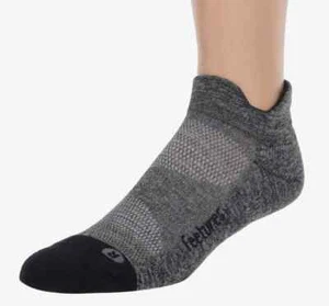 Feetures L45213 Men's Elite Light Cushion No Show Tab One Pair Socks Size Small - Picture 1 of 1