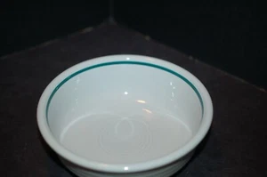 Fiestaware Windelschale weiß mit grünen Streifen am Innenrand - Bild 1 von 4