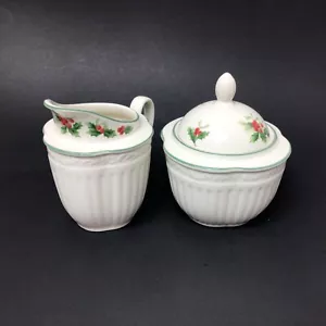 Mikasa Stoneware Italian Holiday Creamer and Sugar Bowl w Lid Holly Berries - Picture 1 of 19